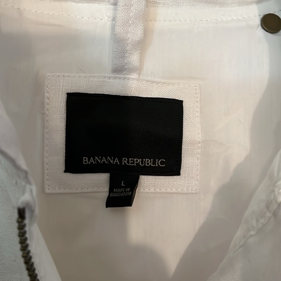 White Utility Vest with Pockets - Picture 2 of 4